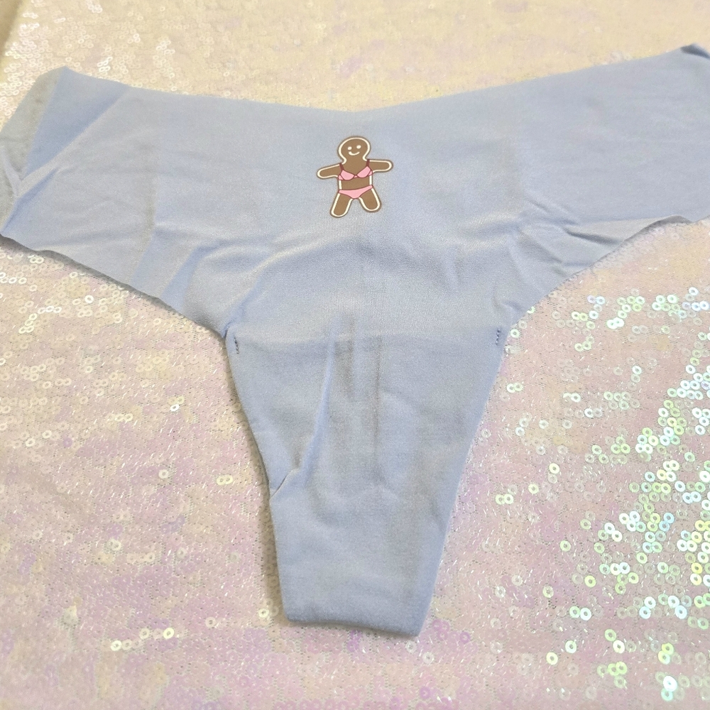 5/$40🛍 Victoria's Secret PINK No Show Light Blue Gingerbread Girl Thong NWOT